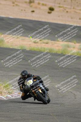 media/Jun-04-2022-WERA (Sat) [[b852bbbd55]]/Race 8 Superbike Expert Novice V7 HW/